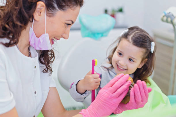 Best Veneers and Lumineers  in Waveland, MS
